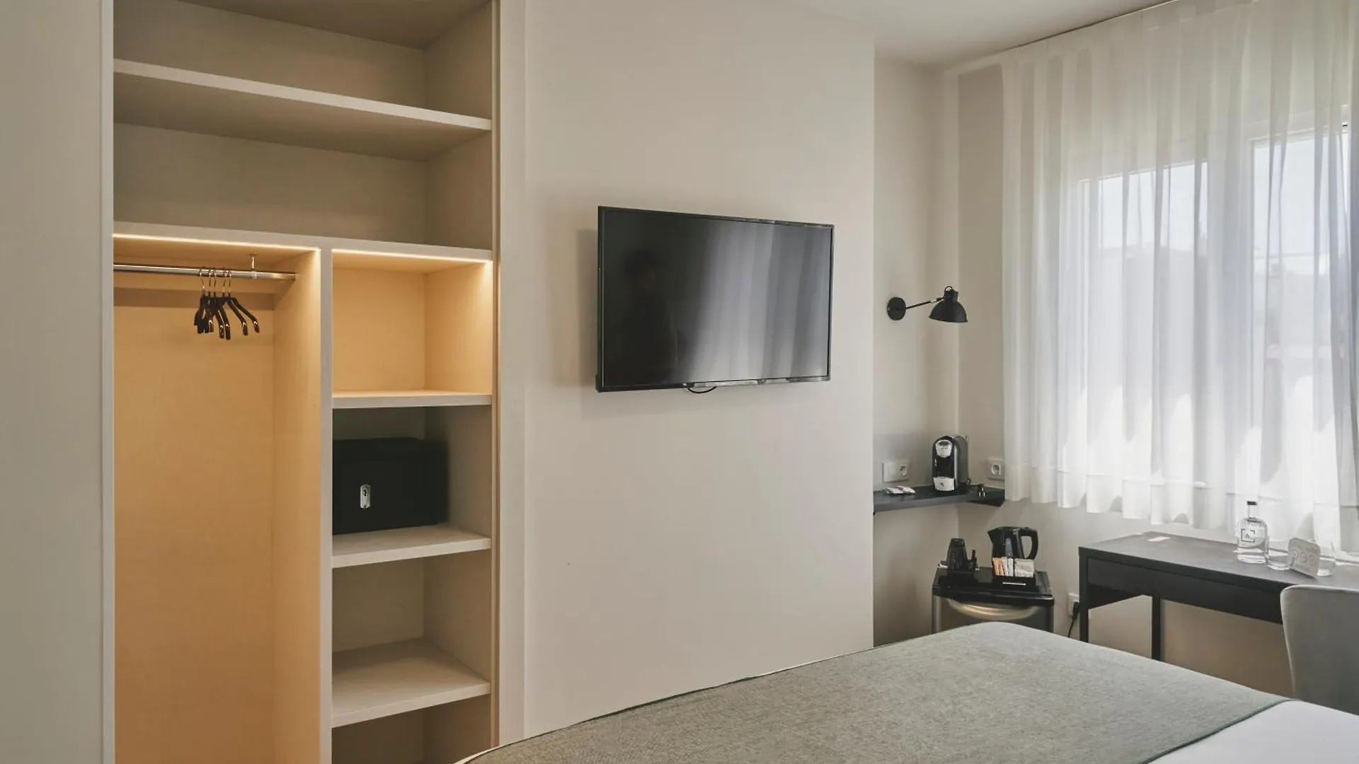 Tres Torres Atiram Hotel Barcelona 3*,