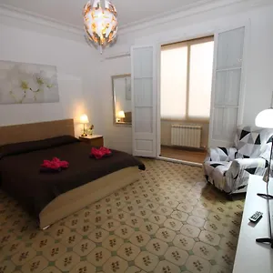 Habitación en casa particular Gran Via