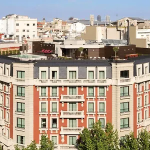 4* Hotel The Corner