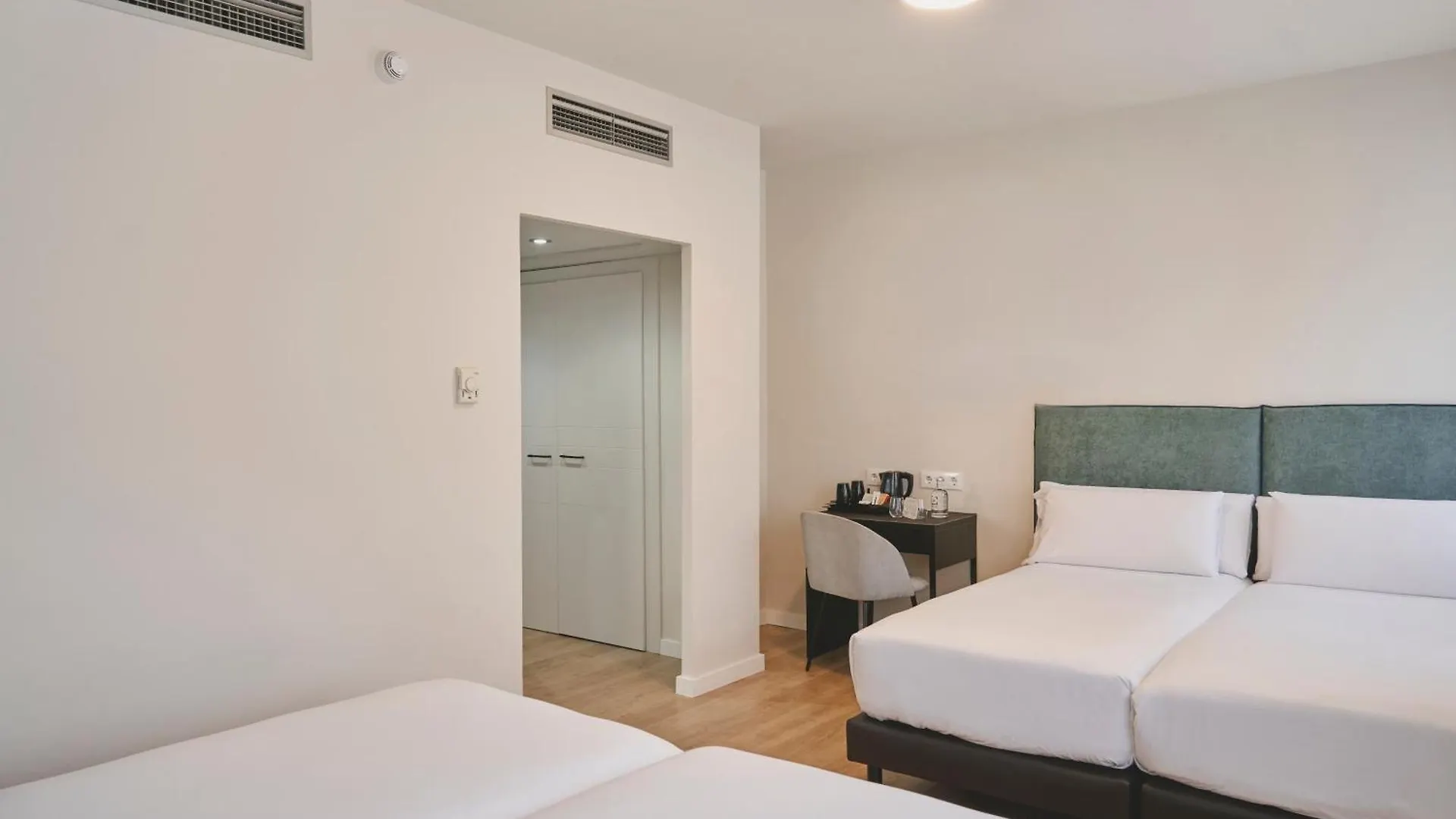 Tres Torres Atiram Hotel Barcelona